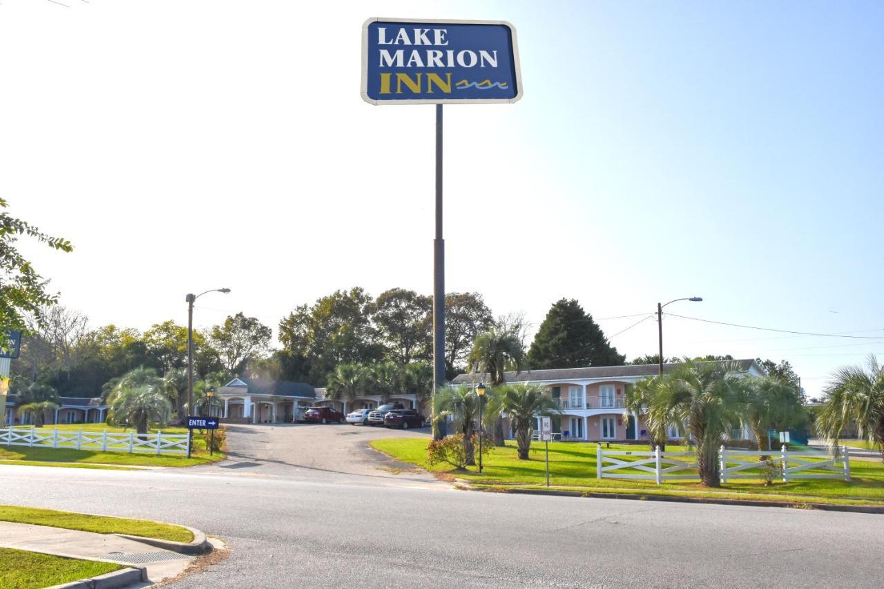 Lake Marion Inn Santee Bagian luar foto