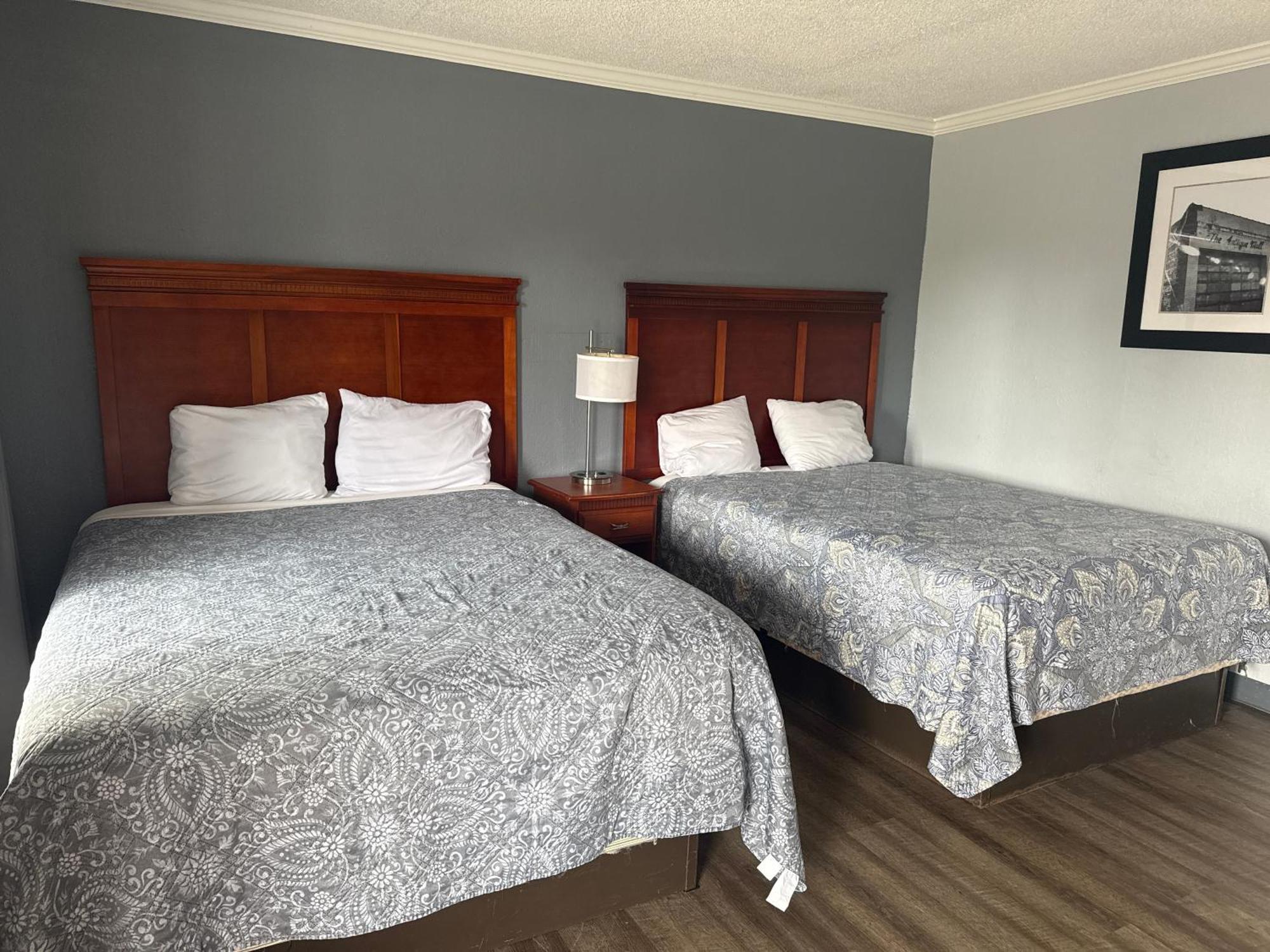 Lake Marion Inn Santee Bagian luar foto