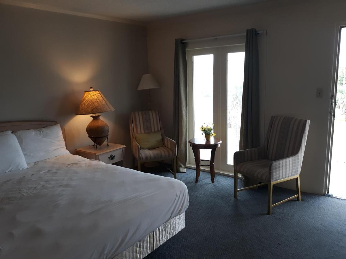 Lake Marion Inn Santee Bagian luar foto